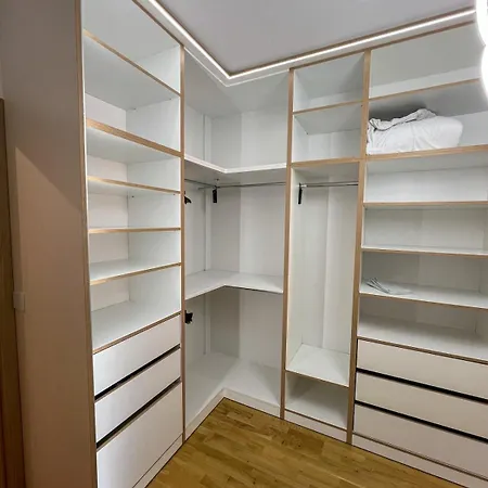 Apartment Luxury With Garage In Old Bakery